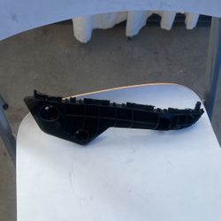 Toyota 52116-21030 Support, Front Bumper Side