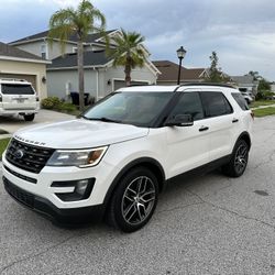 2016 Ford Explorer