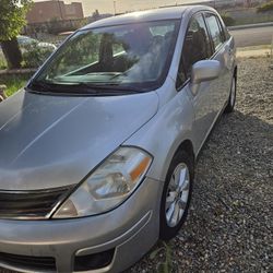 2011 nlssan versa motor 1.8 