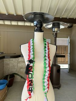 Custom Graduation Leí