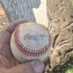 BUCKET OF ( 25) Baseballs "MIXED" IF YOU DO NOT HAVE $85 Please  Do Not Contact Me. Located In Glendora.  Check Out My Page For Other Baseball EQUIPME