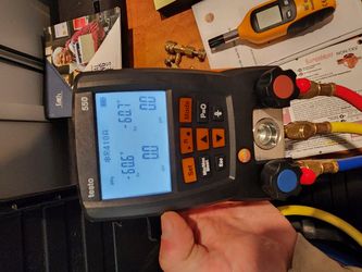 Testo 550 w/ Humidity Meter And Fittings