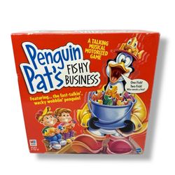 Vintage Penguin Pat’s Fishy Business Game Hasbro Milton Bradley 2000