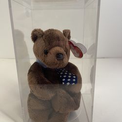 TY Beanie Baby Babies Hero 6-18-2000 Brown Bear With Original Tag And Hard Case