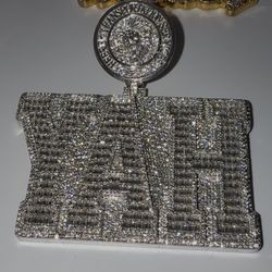 Custom Jewelry | Private Jeweler | Real Diamonds & Gold