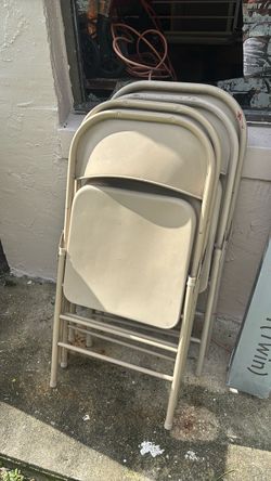4 metal  folding chairs
