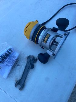 DeWalt Router