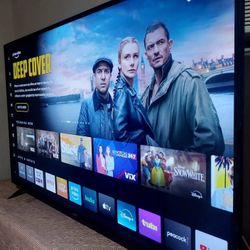 SMART  CAST   VIZIO  XLED   70"   4K   VIVID  LED   HDR10   FULL  ARRAY   UHD   2160p♦️♦️ (  NEGOTIABLE  ) ♦️♦️ DELIVERY  AVAILABLE♦️♦️