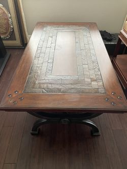 Mid Size Coffee Table 