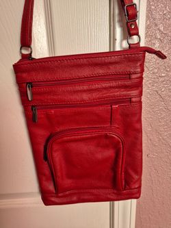 Beautiful purse for ladies it's brand new