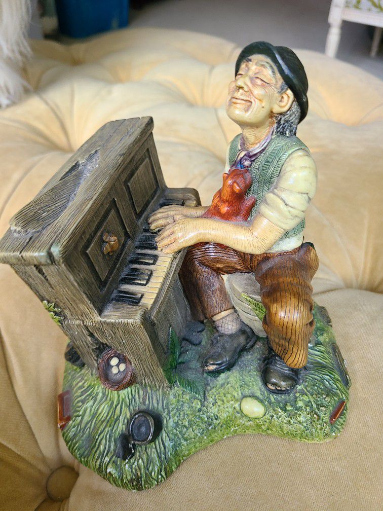 Piano Man Hobo Stoneware Figurine Vintage Nature Craft "Grande Finale" 806  England Decor