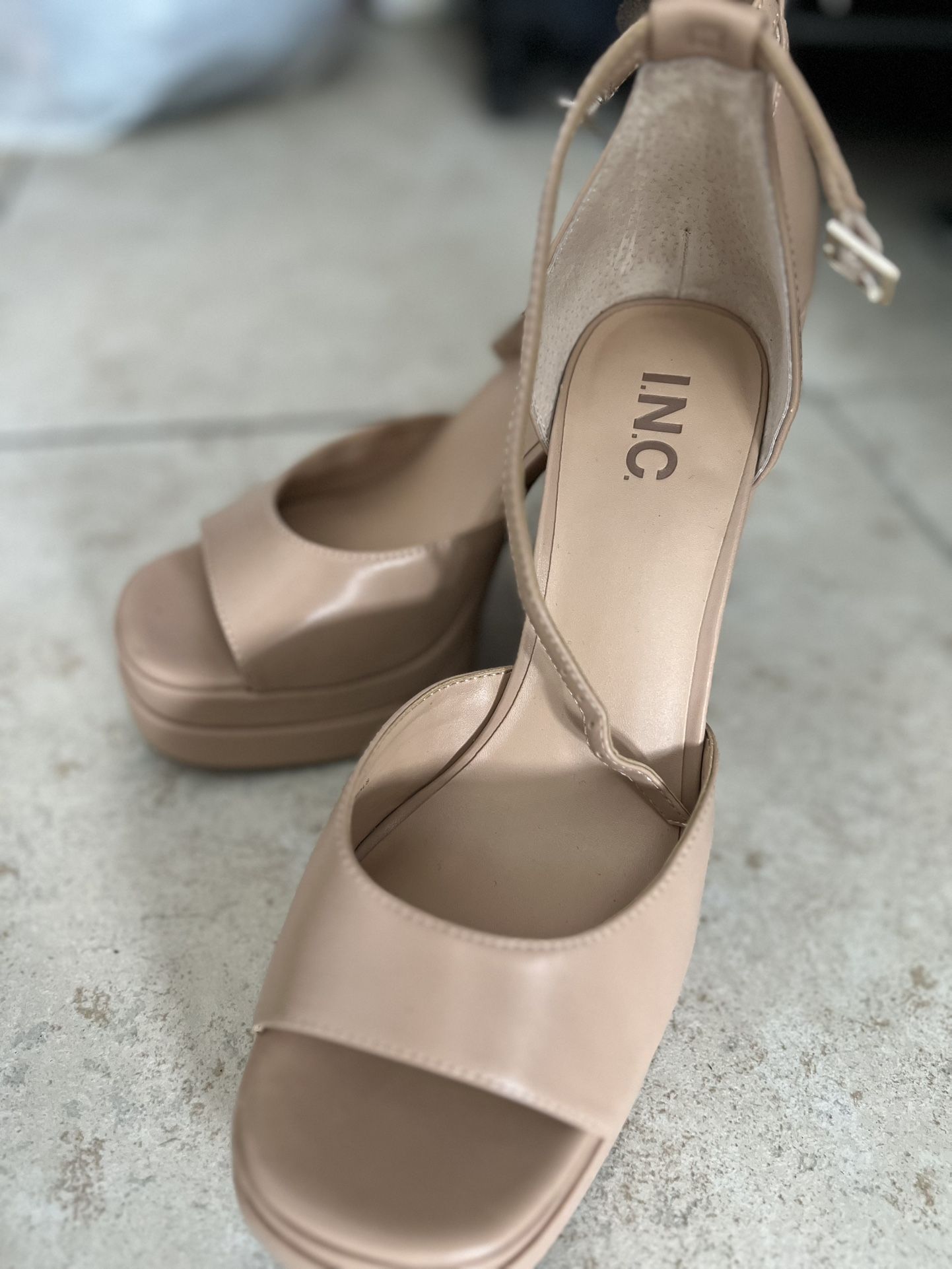New Inc 9/5 Medium