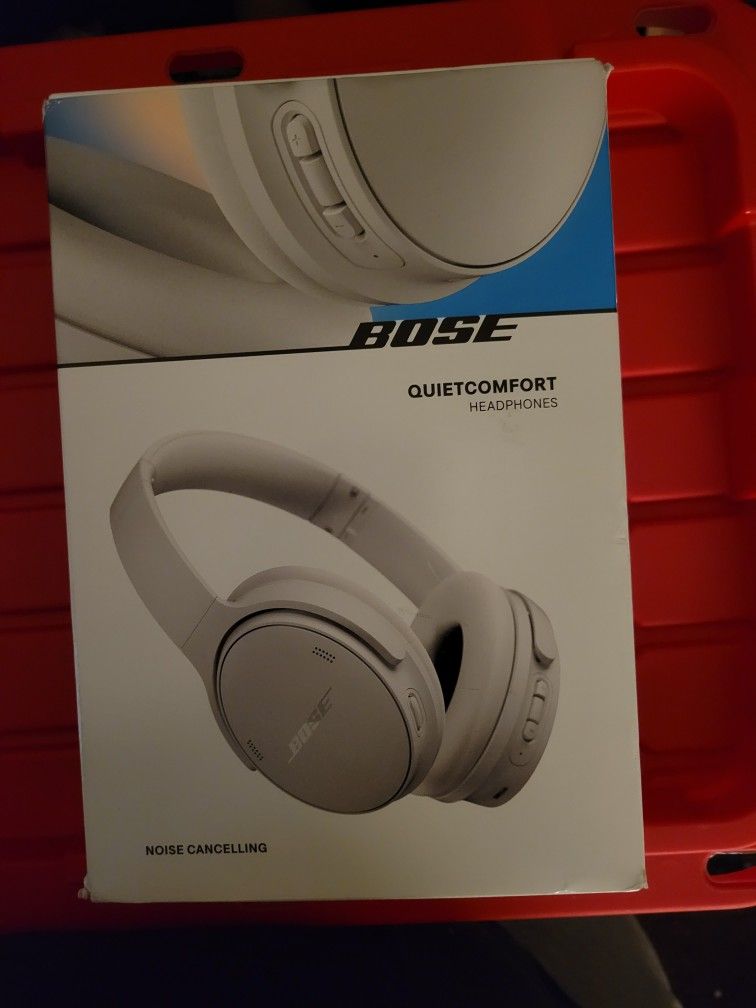 Bose QuietComfort Headphones Noise Cancelling Over-Ear Wireless Bluetooth Earphones, White Smoke