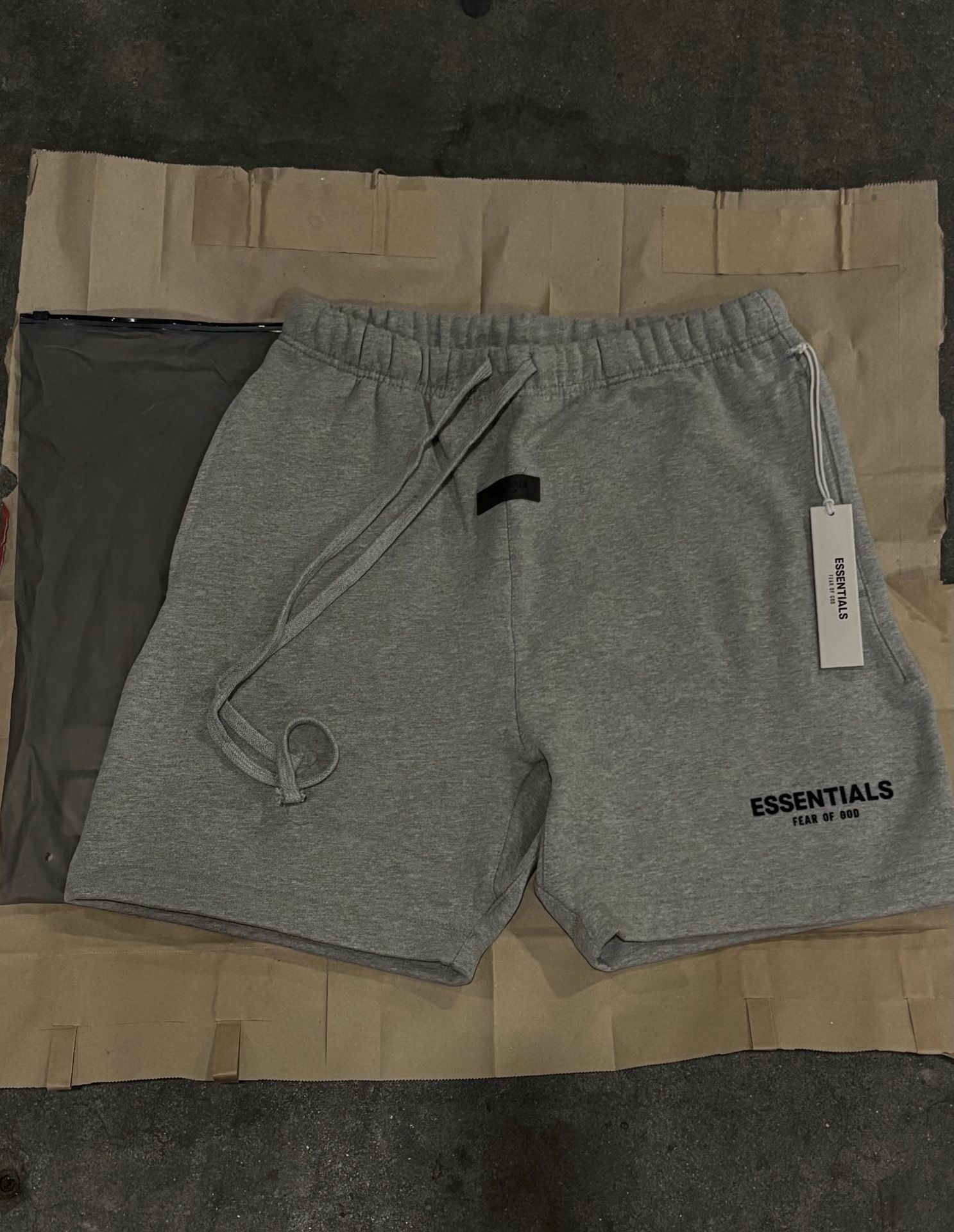 ess shorts