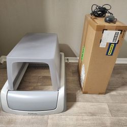 PetSafe ScoopFree Crystal Pro Self-Cleaning Cat Litter Box, Front Entry
