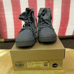 NWB Palladium Unisex Shoes