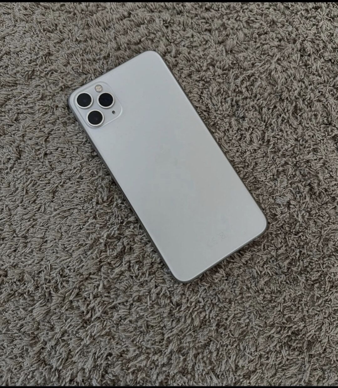 iPhone 11 Pro Max  Unlocked With Warranty 