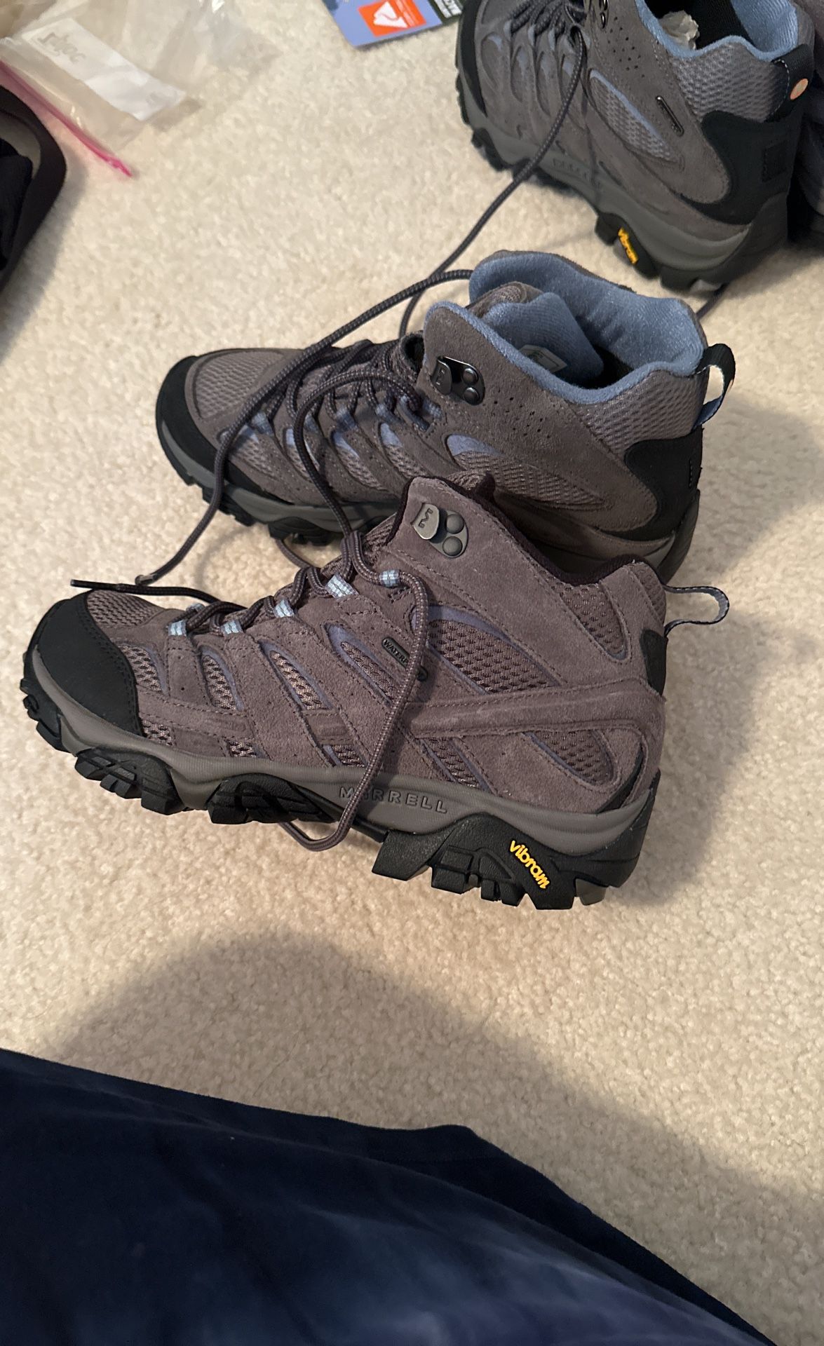 Size 9, Merrill Hiking Boots New