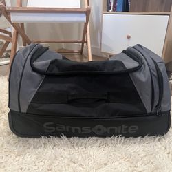 Carry On Samsonite Duffel And Roller Bag