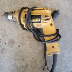 Dewalt keyless chuck drill