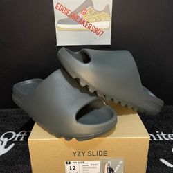 Adidas Yeezy Slide “Dark Onyx” Size 12