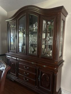 Solid Wood China Cabinet/Hutch - Excellent Condition