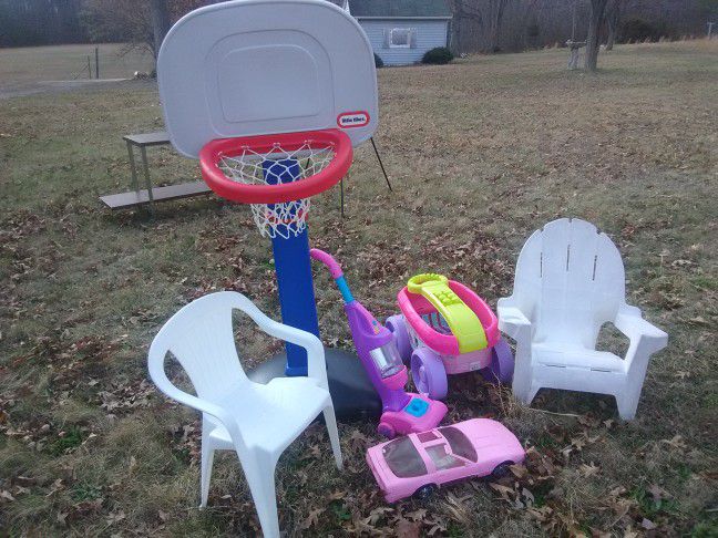 Children's toys and two chairs