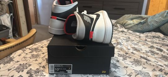 Air Jordan 1 mid