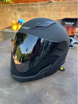 Men’s motorcycle helmet