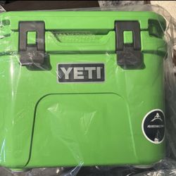 NEW LIMIED EDITION Yeti Roadie 15 Hard Cooler CANOPY GREEN!