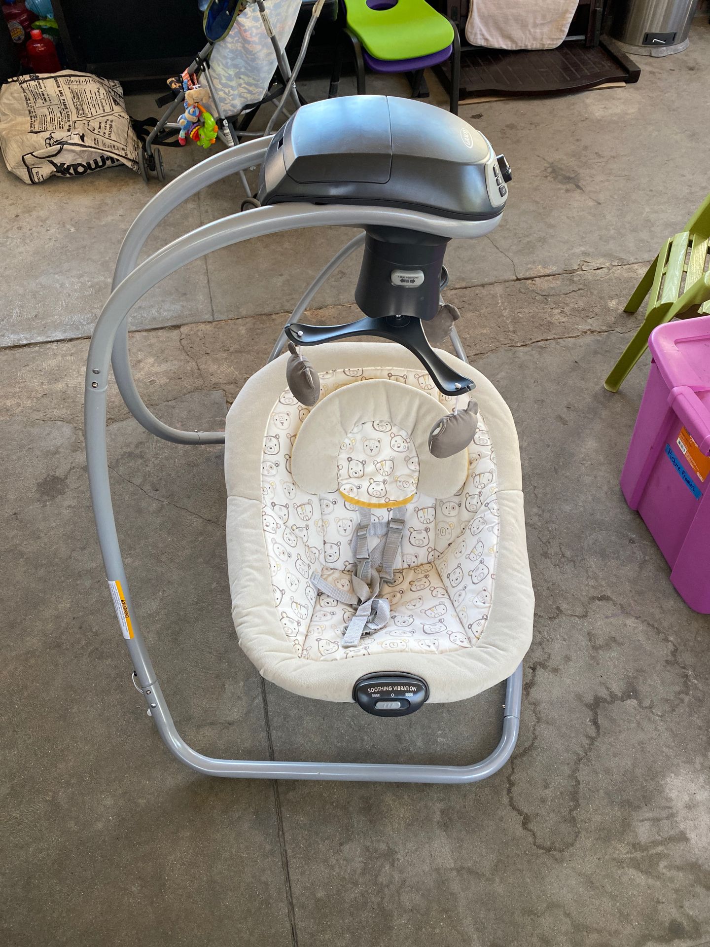 Graco - Simple Sway Baby Swing - Abbington