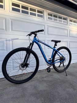 29" Hyper Explorer Mountain Bike - Medium Frame