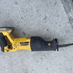 Dewalt Saw 