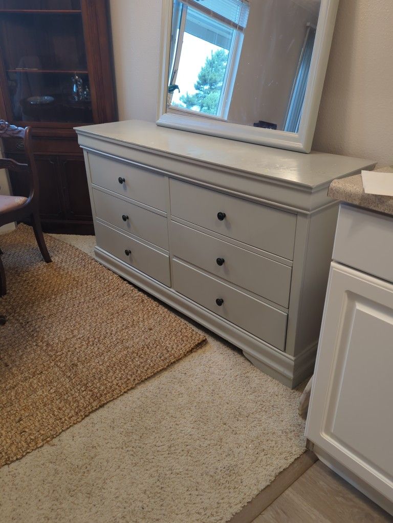 Grey Dresser 6 Drawers