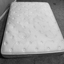 Serta Queen Mattress