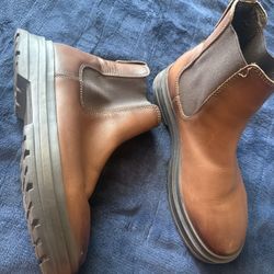 Zara Boots Men’s 8