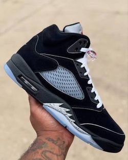 Jordan 5 Black Metallics size 9.5 no box