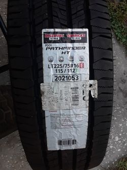 New pathfinder tire LT 225-75r-16