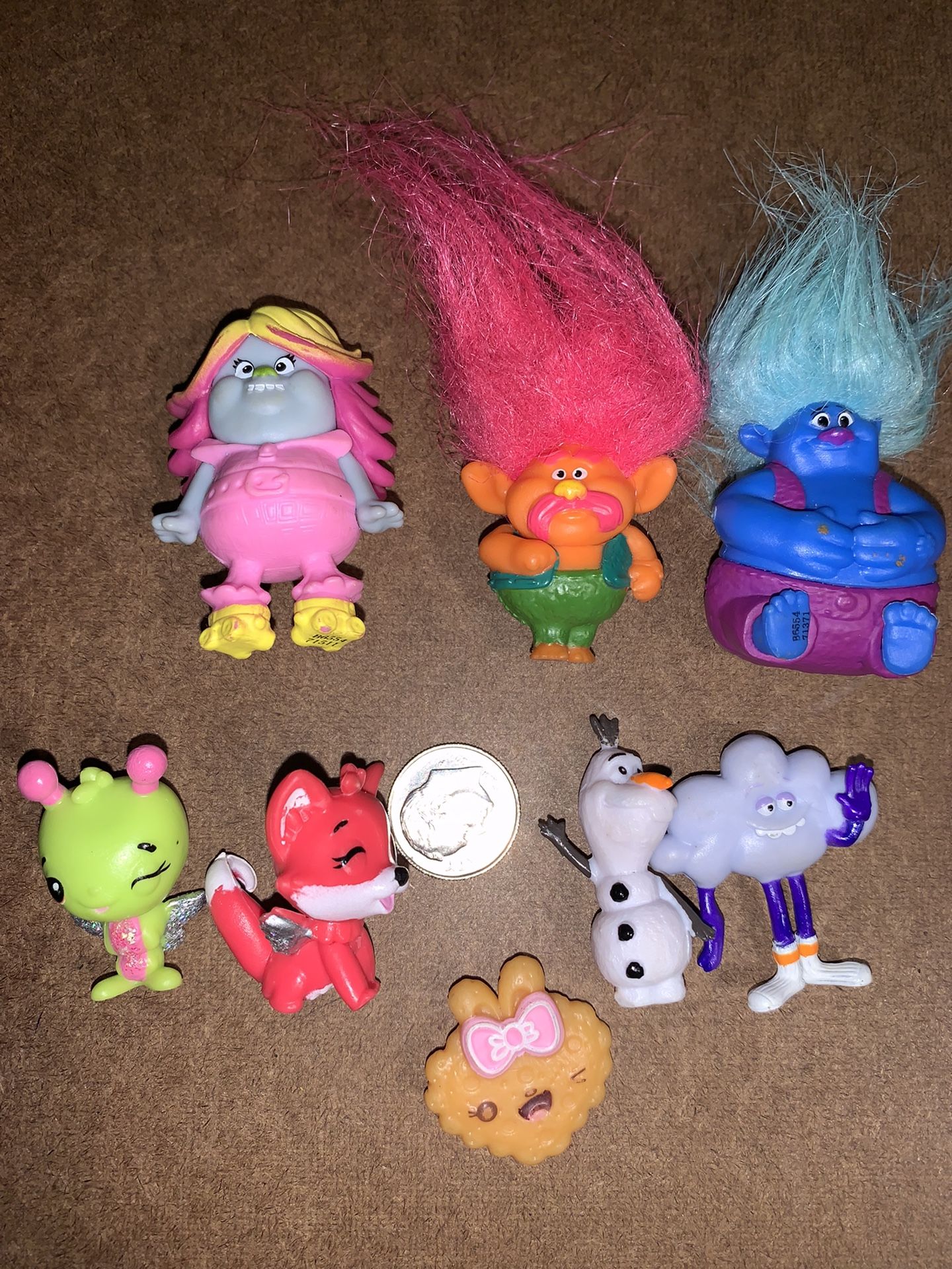 Dreamworks Trolls Mini Figures, Hatchimals, Num Nom Snackables Bundle