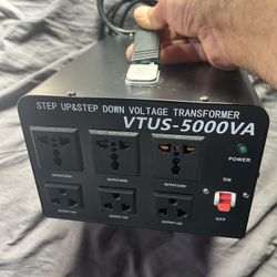 Transformer  110V To 230V  VTUS - 5000 VA Esta Semi Nuevo Solo Se Huso 2 Veces Trabaja Bien Y Lo Remato