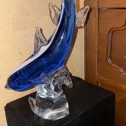 Glass Dolphin 