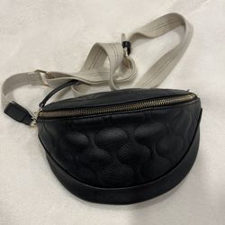 Universal Thread Crossbody Bag