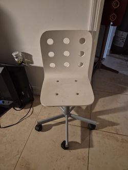 White Desk Chair with Wheels
