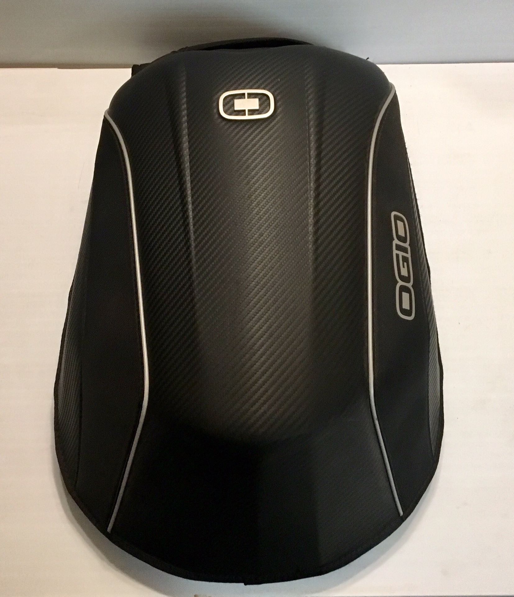 OGIO NO DRAG MACH 5 MOTORCYCLE HARD BACKPACK BLACK In very good condition.