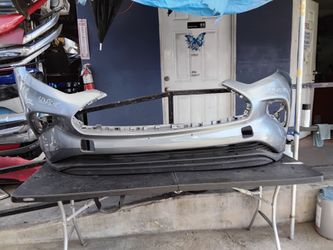 Toyota highlander 2020-2023 front bumper oem