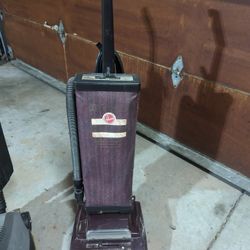 Hoover Bagged Vacuum