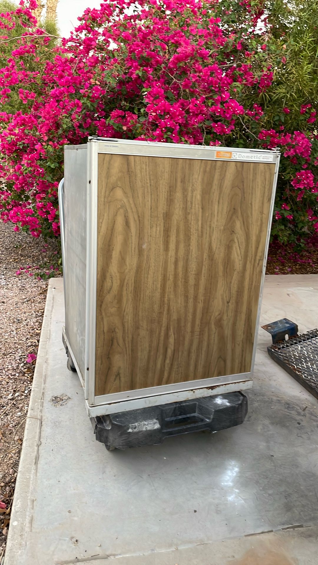Gas electric Automatic Defrost Dometic RV Refrigerator