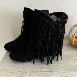 Never Worn Fringe Fall Bootie