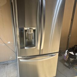 LG Frech Door Stainlees Steel 33 W Refrigerador 