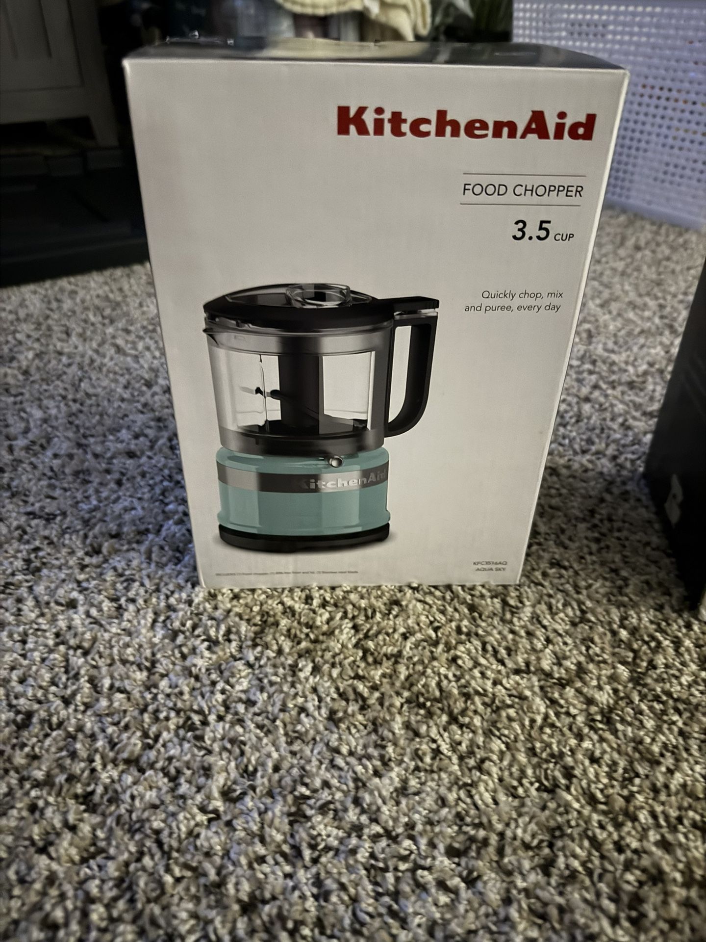 Kitchen Chopper and hand mixer